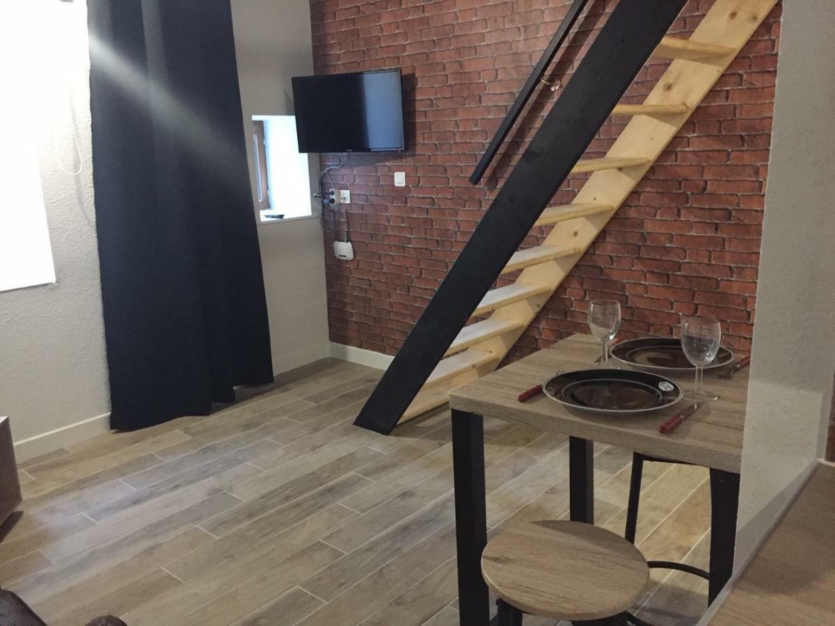 فيلا Loft Stories Baix المظهر الخارجي الصورة